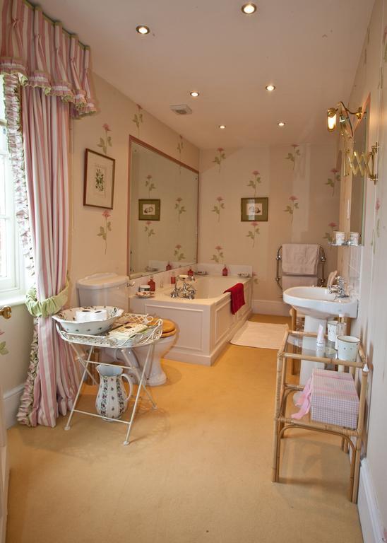 Brunton Farmhouse Hotel Collingbourne Kingston Zewnętrze zdjęcie